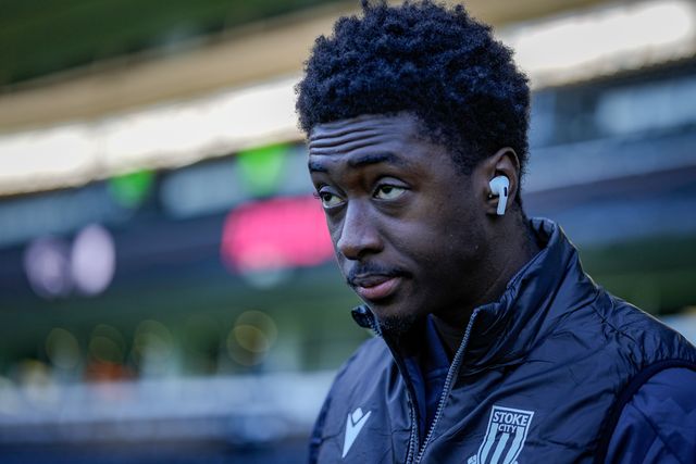 Jesurun Rak-Sakyi of Stoke City arrives at the stadium prior to kick off during the Sky Bet Championship match Derby County vs Stoke City at Pride Park Stadium, Derby, United Kingdom on 06 April 2026

(Photo by Maynard Manyowa/News Images)