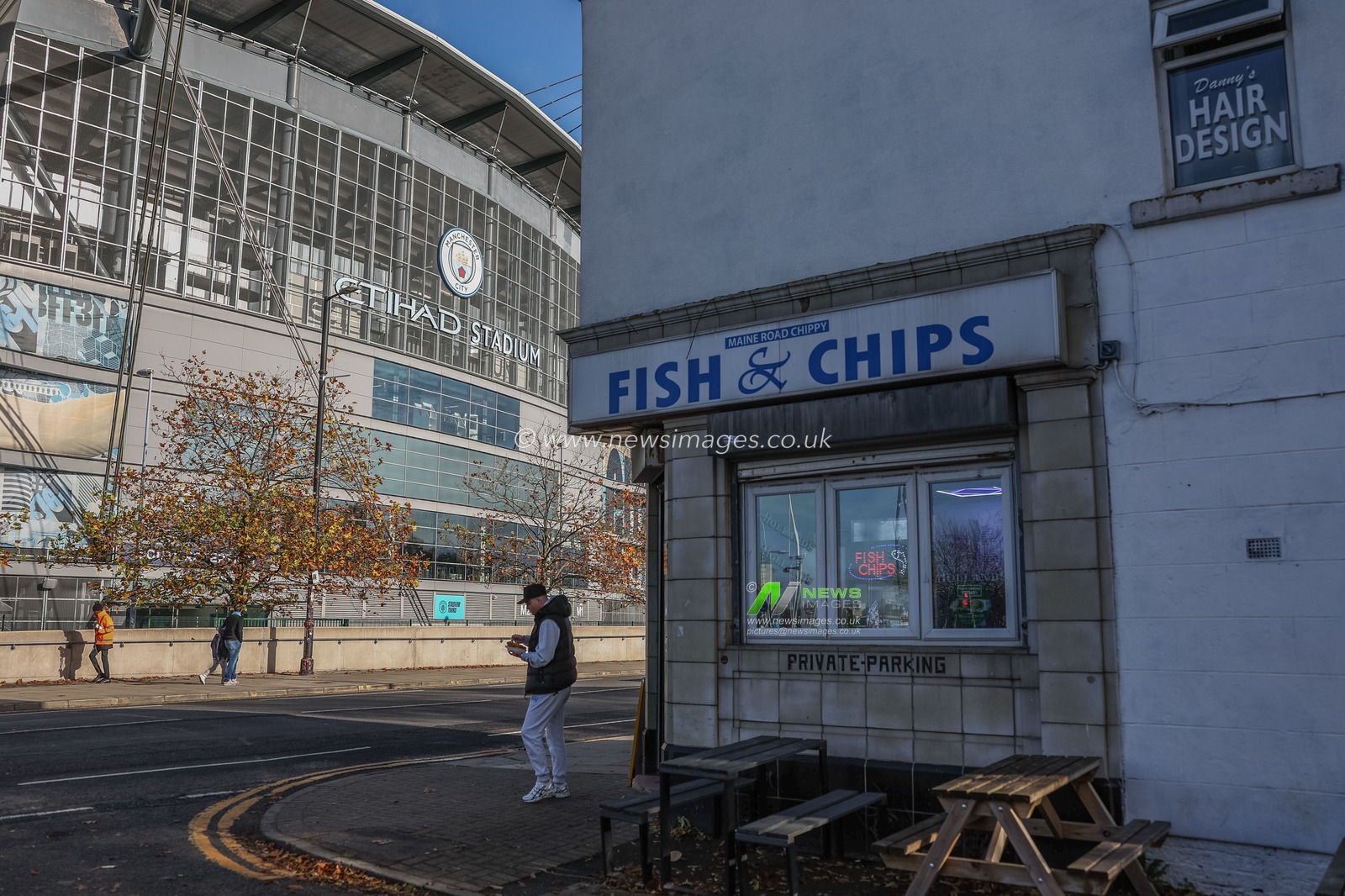 A general view of the Etihad Stadium from Main Road Chip Shop during the Premier League match Manchester City vs Southampton at Etihad Stadium, Manchester, United Kingdom, 26th October 2024

(Photo by Mark Cosgrove/News Images)