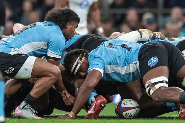 Simione Kuruvoli of Fiji feeds the scrum during the Quilter Nations Series 2025 match England vs Fiji at Allianz Stadium, Twickenham, United Kingdom, 8th November 2025

(Photo by Mark Cosgrove/News Images)

*** GER AUT SUI OUT ***