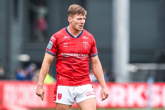 Tom Davies of Hull KR during the Betfred Super League round 13 match Wakefield Trinity vs Hull KR at DIY Kitchens Stadium, Wakefield, United Kingdom on 06 June 2026

(Photo by Alfie Cosgrove/News Images)