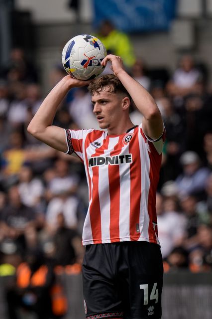 Harrison Burrows of Sheffield United prepares to takeca throw-in  during the Sky Bet Championship match Derby County vs Sheffield United at Pride Park Stadium, Derby, United Kingdom on 02 May 2026

(Photo by Maynard Manyowa/News Images)