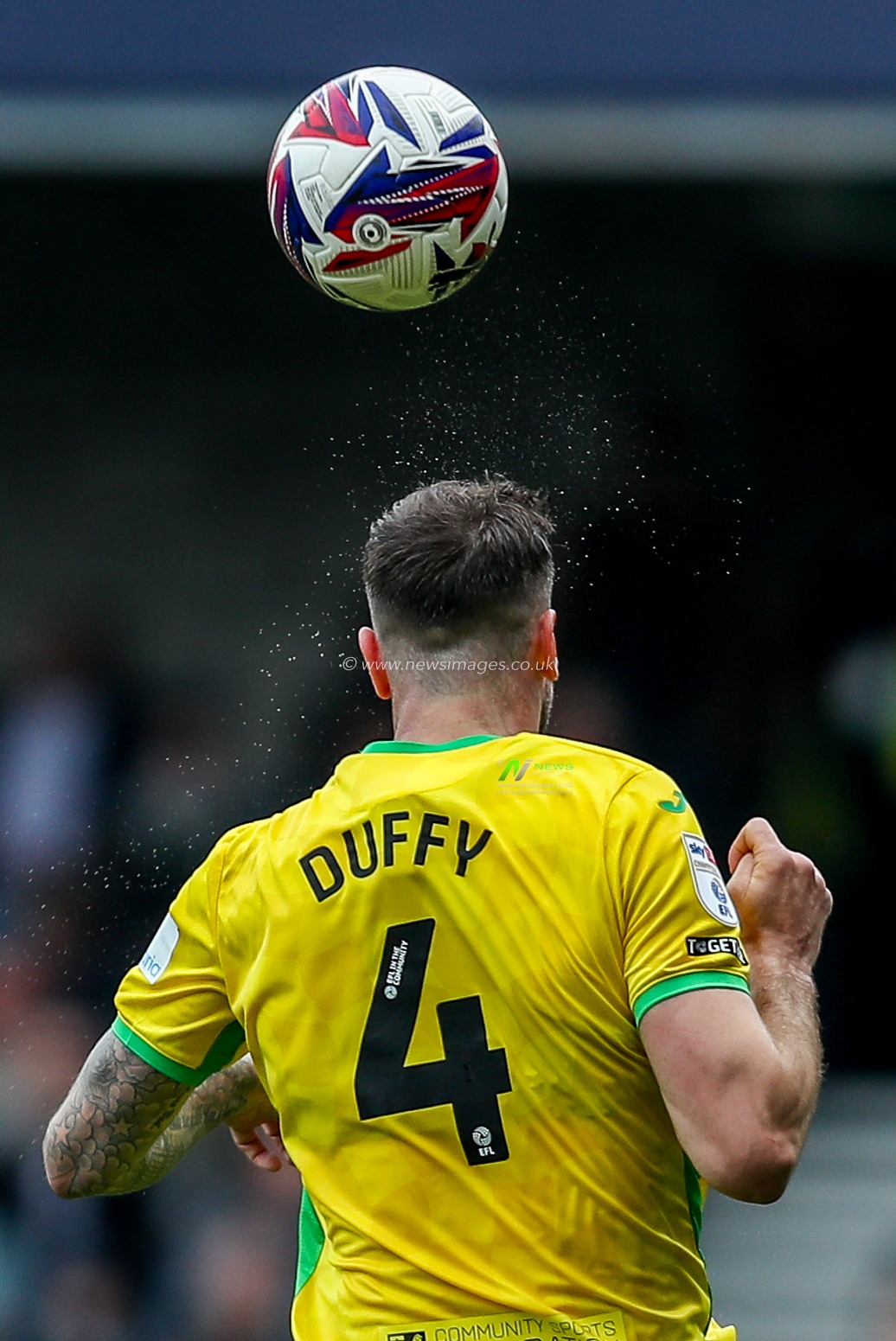 Shane Duffy of Norwich City heads the ball during the Sky Bet Championship match Millwall vs Norwich City at The Den, London, United Kingdom, 21st April 2025

(Photo by Izzy Poles/News Images)