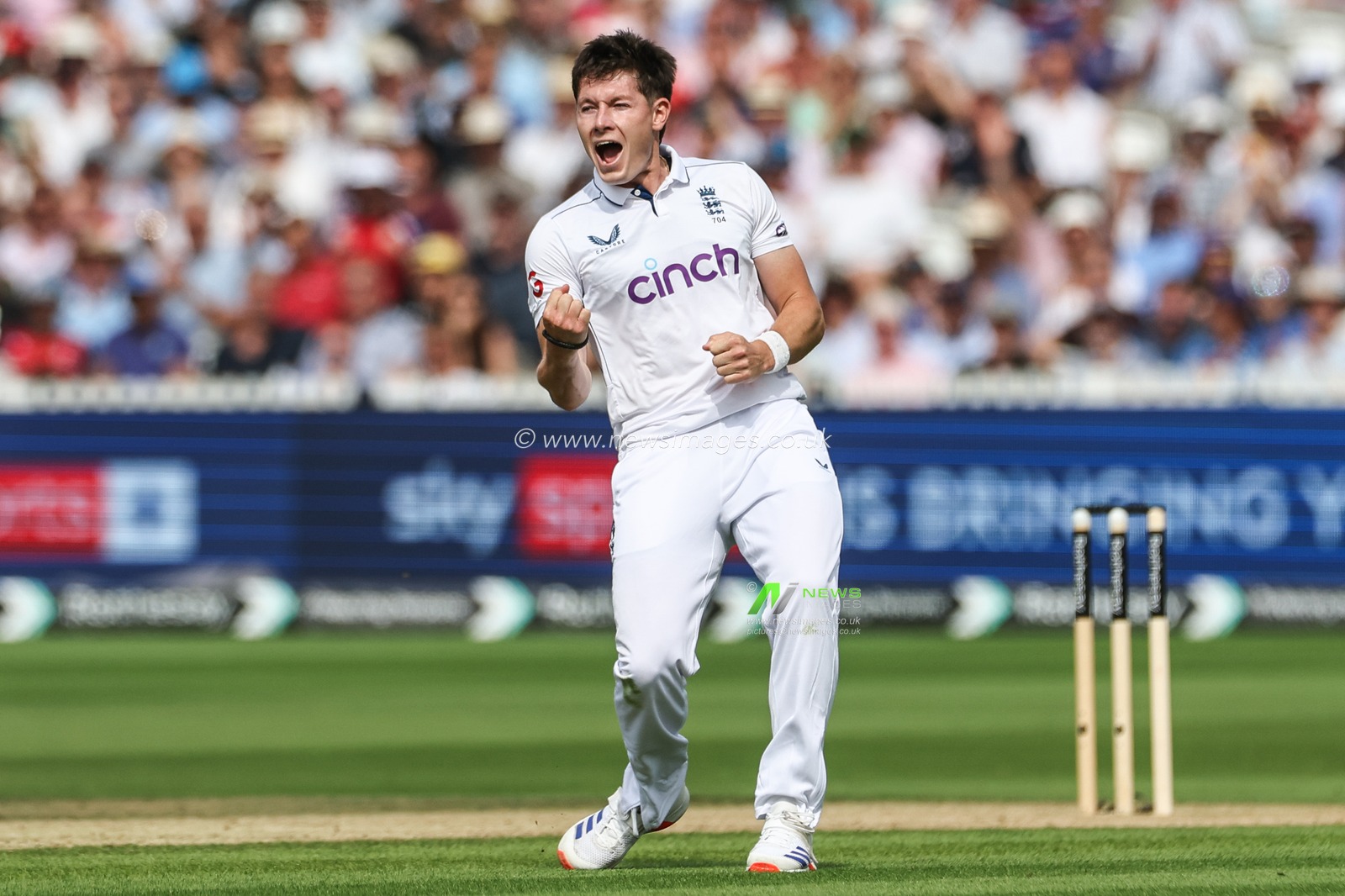 Matthew Potts of England celebrates the dismissal of Angelo Mathews of Sri Lanka during the England v Sri Lanka 2nd Rothesay Test Match Day 2 at Lords, London, United Kingdom, 30th August 2024

(Photo by Mark Cosgrove/News Images)