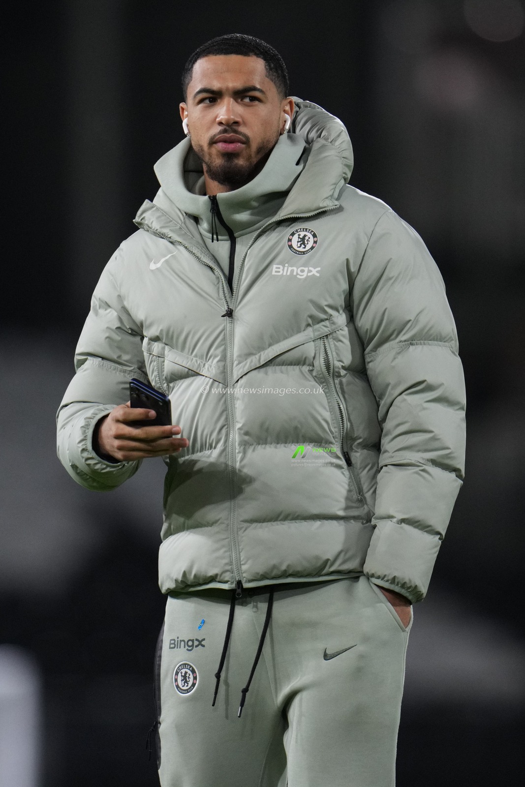 Levi Colwill of Chelsea ahead of the Premier League match Fulham vs Chelsea at Craven Cottage, London, United Kingdom, 7th January 2026

(Photo by Harvey Murphy/News Images)

*** GER AUT SUI OUT ***
