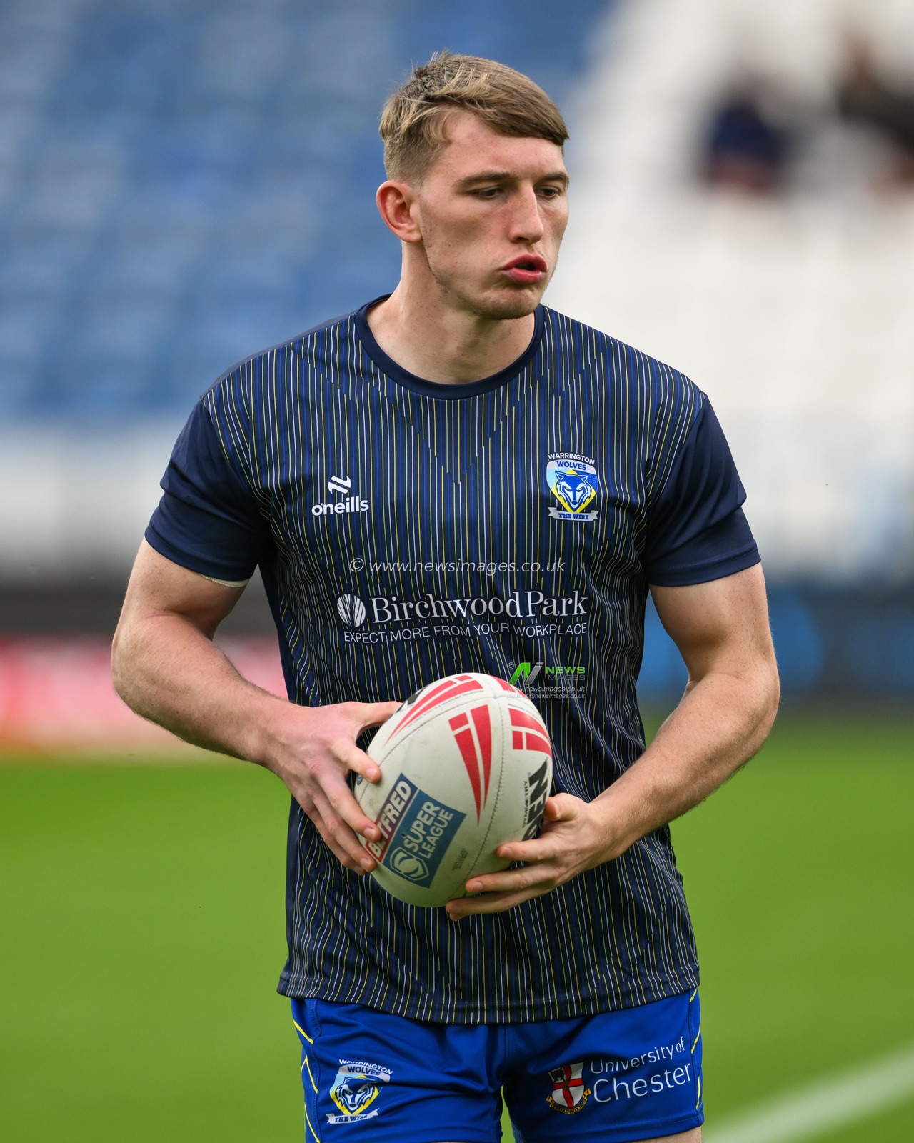 Matty Nicholson of Warrington Wolves during pre match warm up ahead of the Betfred Super League Round 26 match Huddersfield Giants vs Warrington Wolves at John Smith's Stadium, Huddersfield, United Kingdom, 14th September 2024

(Photo by Craig Thomas/News Images)