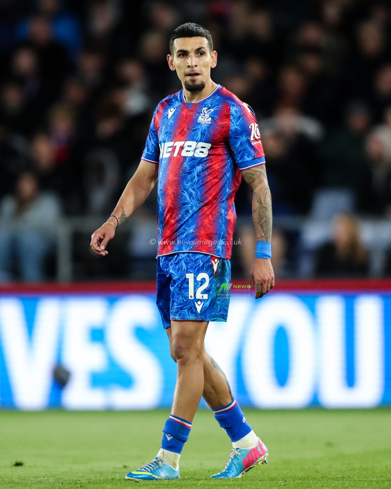 Daniel MuÃ±oz of Crystal Palace during the Premier League match Crystal Palace vs Nottingham Forest at Selhurst Park, London, United Kingdom, 5th May 2025

(Photo by Izzy Poles/News Images)