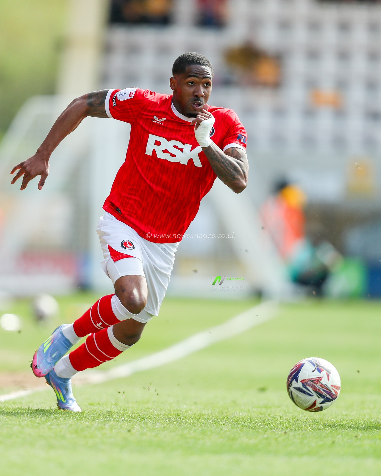 Kayne Ramsay of Charlton Athletic runs with the ball during the Sky Bet League 1 match Cambridge United vs Charlton Athletic at Cledara Abbey Stadium, Cambridge, United Kingdom, 12th April 2025

(Photo by Izzy Poles/News Images)