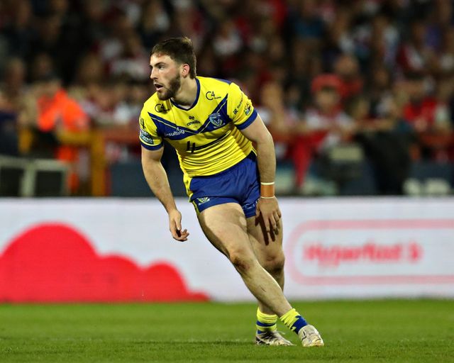 Adam Holroyd of Warrington Wolves during the Betfred Super League round 27 match Hull KR vs Warrington Wolves at Sewell Group Craven Park, Kingston upon Hull, United Kingdom, 18th September 2025(Photo by Sam Eaden/News Images)