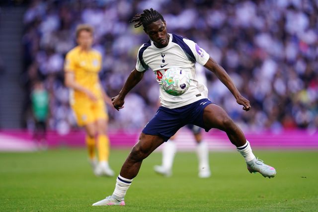 Yves Bissouma of Tottenham Hotspur with the ball during the Premier League match Tottenham Hotspur vs Brighton & Hove Albion at Tottenham Hotspur Stadium, London, United Kingdom on 18 April 2026

(Photo by Harvey Murphy/News Images)