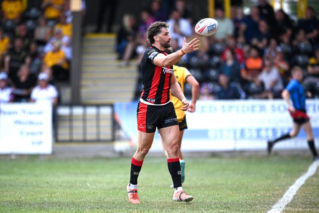 Toby King of Warrington Wolves scores a try during the Betfred Super League round 21 match Castleford Tigers vs Warrington Wolves at OneBore Stadium, Castleford, Untied Kingdom on 01 August 2026

(Photo by Ben Roberts/News Images)
