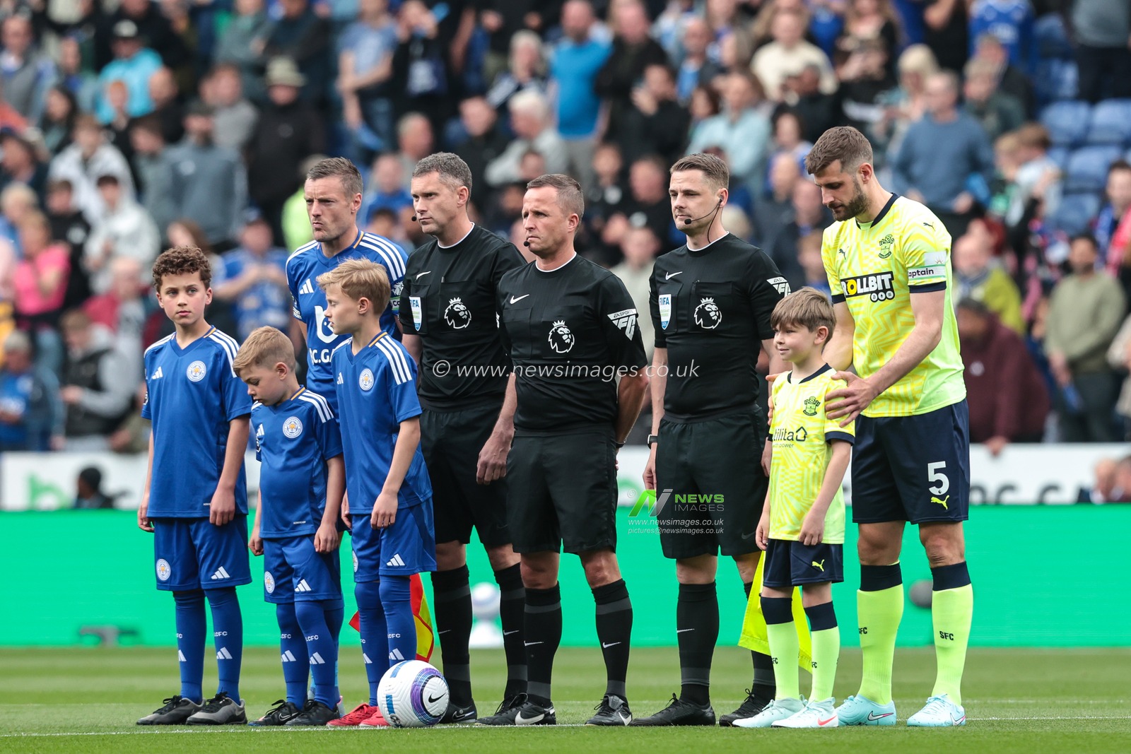 Jamie Vardy of Leicester City Jack Stephens of Southampton and officials during the Premier League match Leicester City vs Southampton at King Power Stadium, Leicester, United Kingdom, 3rd May 2025

(Photo by Richard Bierton/News Images)