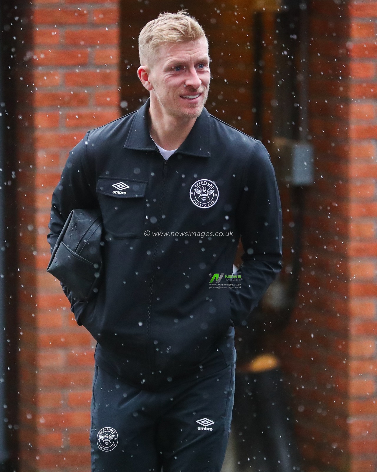 Ben Mee of Brentford arrives at Selhurst Park prior to the Premier League match Crystal Palace vs Brentford at Selhurst Park, London, United Kingdom, 26th January 2025

(Photo by Izzy Poles/News Images)