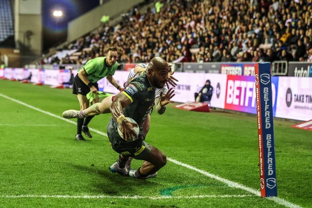 Betfred Super League round 11 Wigan Warriors v Leeds Rhinos