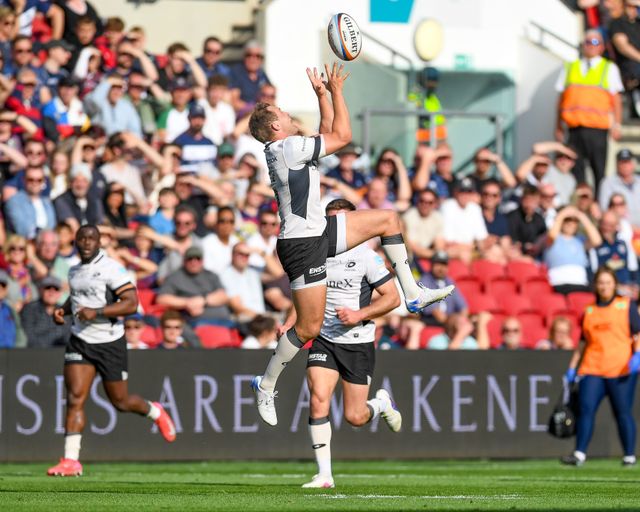 Max Malins of Saracens jumps to take a high ball during the Gallagher PREM match Bristol Bears vs Saracens at Ashton Gate, Bristol, United Kingdom on 09 May 2026

(Photo by Alex Williamson/News Images)