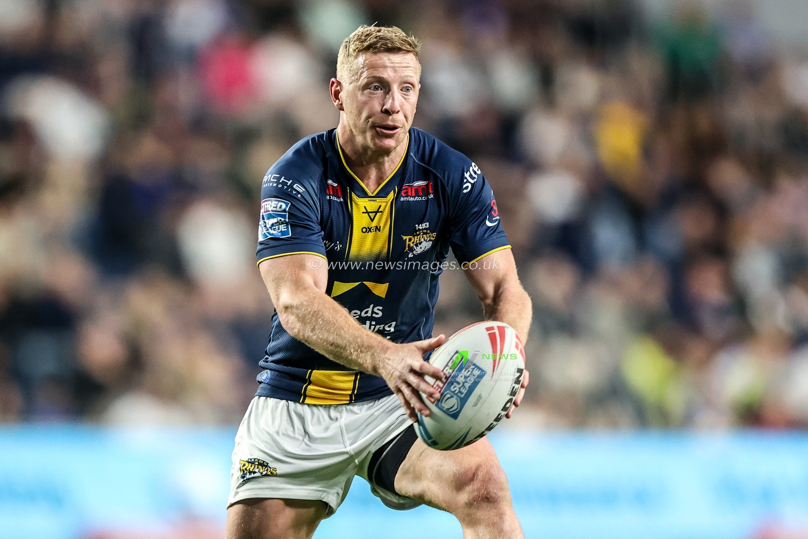 Lachie Miller of Leeds Rhinos breaks with the ball during the Betfred Super League round 10 match Leeds Rhinos vs Wakefield Trinity at AMT Headingley Stadium, Leeds, United Kingdom on 01 May 2026

(Photo by Alfie Cosgrove/News Images)