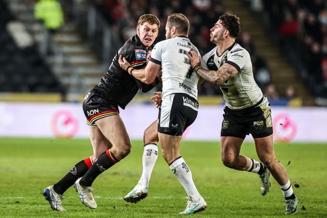 Dan Russell of Bradford Bulls is tackled by Aidan Sezer of Hull FC during the Betfred Super League round 1 match Hull FC vs Bradford Bulls at MKM Stadium, Hull, United Kingdom on 14 February 2026

(Photo by Alfie Cosgrove/News Images)