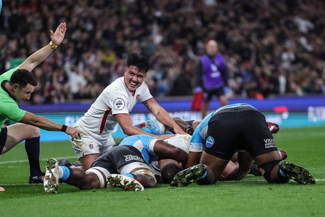 Ellis Genge of England goes over for a try during the Quilter Nations Series 2025 match England vs Fiji at Allianz Stadium, Twickenham, United Kingdom, 8th November 2025

(Photo by Mark Cosgrove/News Images)

*** GER AUT SUI OUT ***