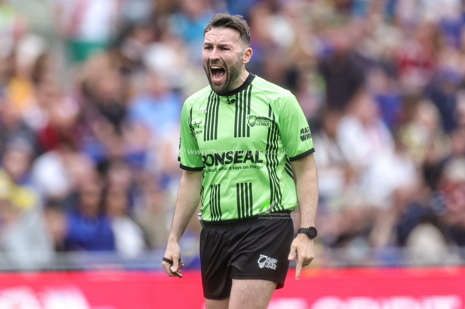 Referee Liam Moore shouts instructions during the Betfred Super League Magic Weekend match Leigh Leopards vs Warrington Wolves at Hill Dickinson Stadium, Liverpool, United Kingdom on 04 July 2026

(Photo by Mark Cosgrove/News Images)
