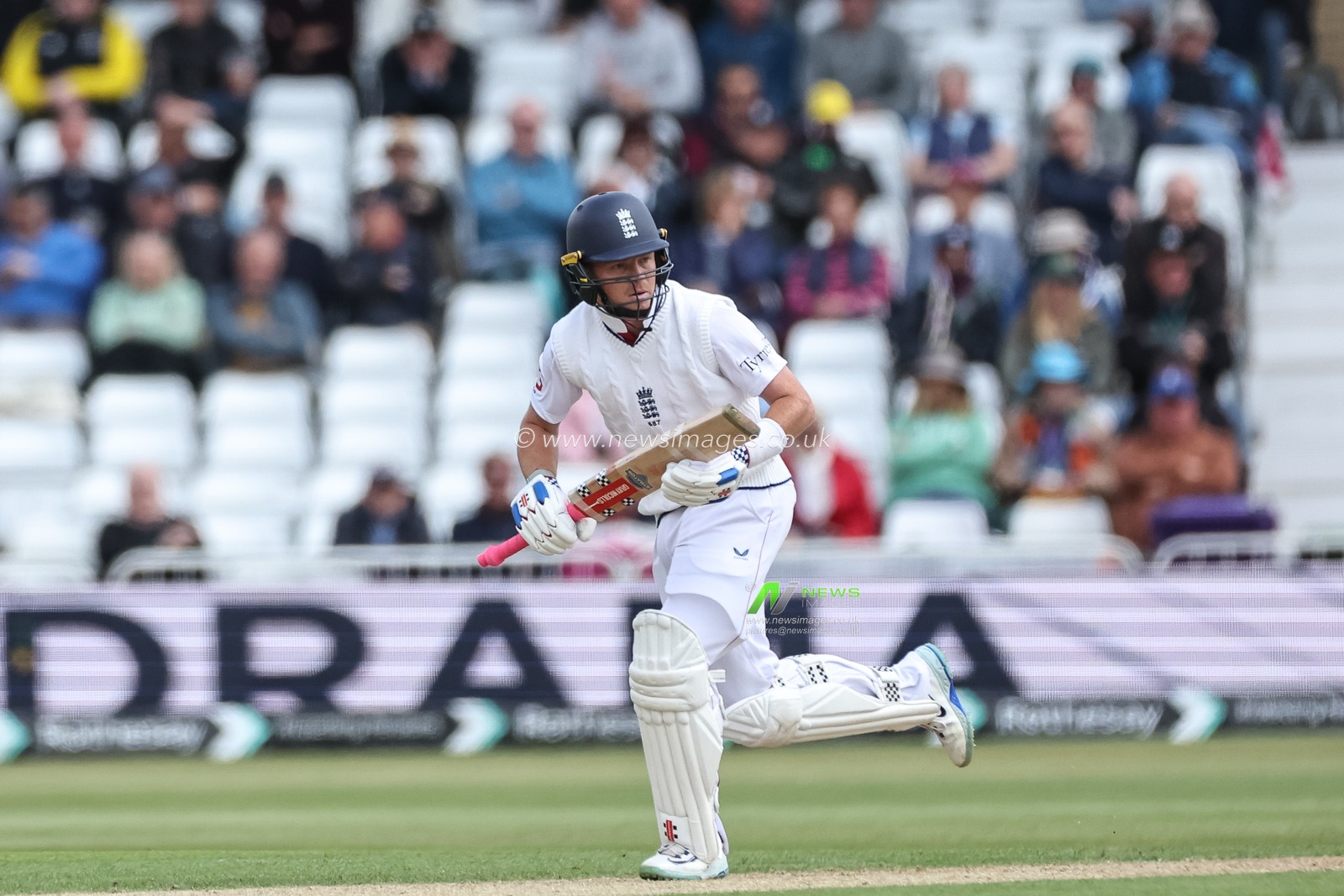Ollie Pope of England makes one run during the Rothesay Test Match Day 1 England vs Zimbabwe at Trent Bridge, Nottingham, United Kingdom, 22nd May 2025

(Photo by Mark Cosgrove/News Images)
