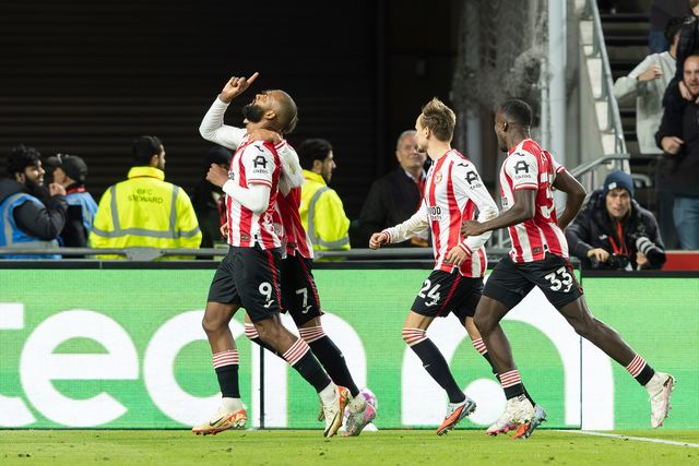 Igor Thiago of Brentford scores a penalty and celebrates, 3-1, during the Premier League match Brentford vs Liverpool at The Gtech Community Stadium, London, United Kingdom, 25th October 2025

(Photo by Ian Stephen/News Images)