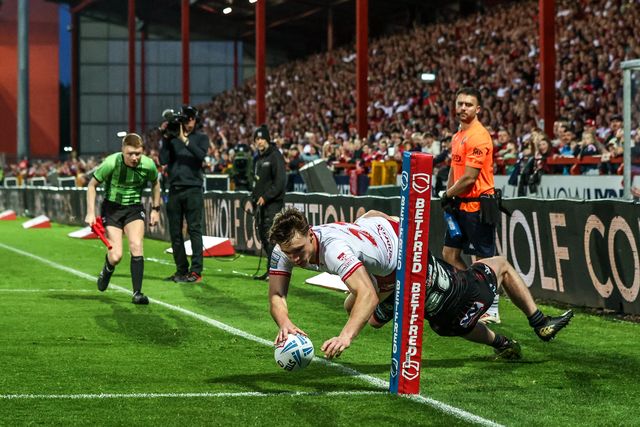 Noah Booth of Hull KR goes over for a try during the Betfred Super League round 12 match Hull KR vs Wigan Warriors at Sewell Group Craven Park, Hull, United Kingdom on 21 May 2026

(Photo by Alfie Cosgrove/News Images)