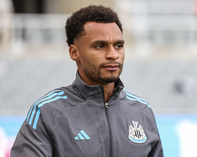 Jacob Murphy of Newcastle Untied arrives during the Pre-season friendly Newcastle United vs Espanyol at St. James's Park, Newcastle, United Kingdom, 8th August 2025

(Photo by Mark Cosgrove/News Images)