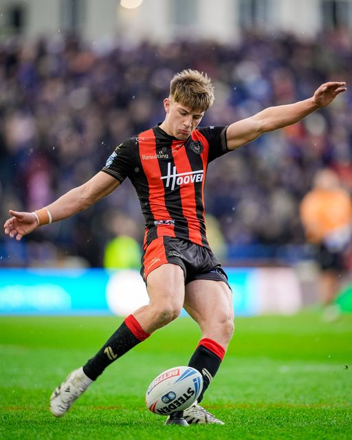 Ewan Irwin of Warrington Wolves converts for a goal during the Betfred Super League round 1 match Leeds Rhinos vs Warrington Wolves at AMT Headingley Stadium, Leeds, United Kingdom on 29 March 2026

(Photo by Maynard Manyowa/News Images)