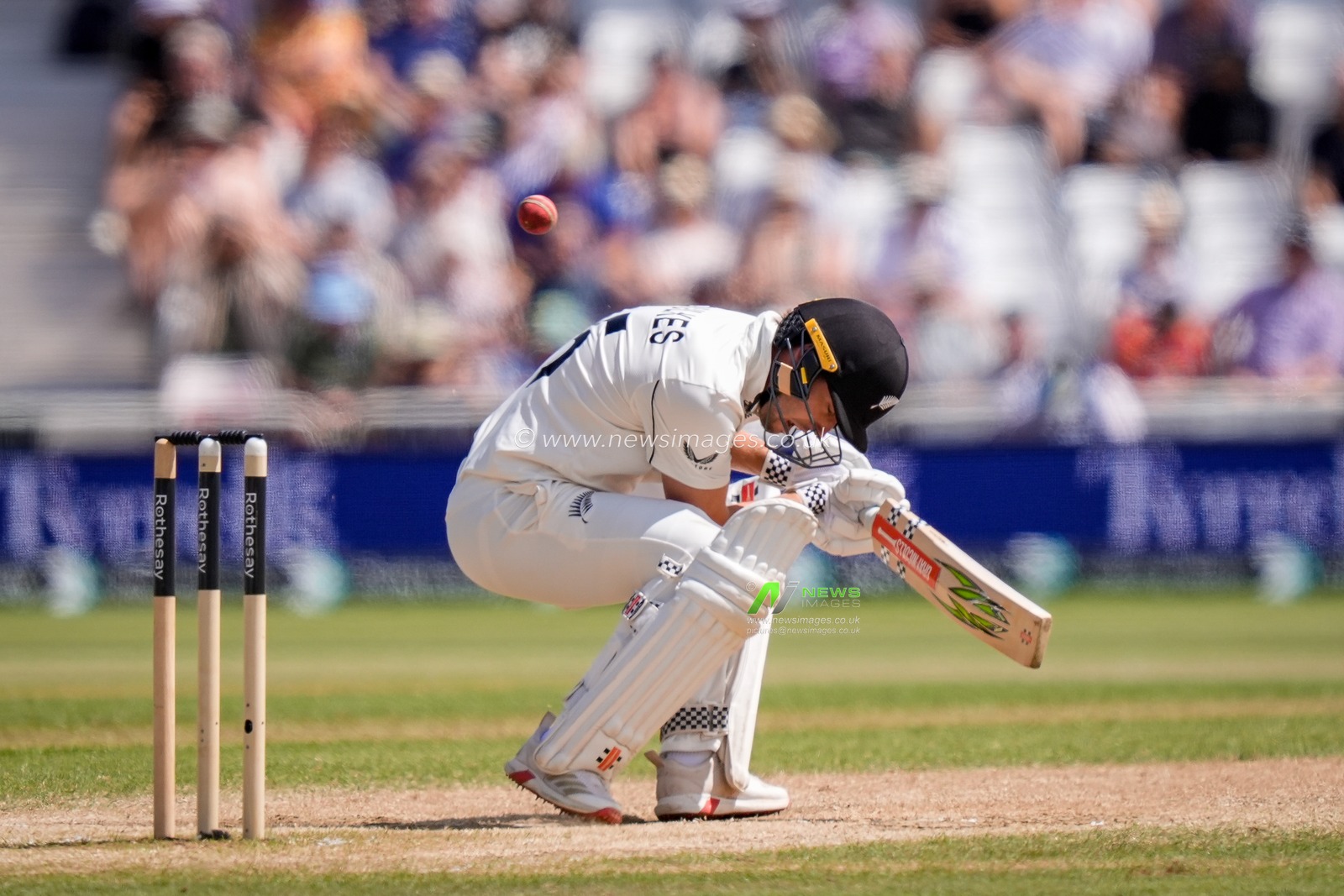 Zak Foulkes of New Zealand ducks underneath a bouncer during the 3rd Rothesay Test Match Day 4 match England vs New Zealand at Trent Bridge, Nottingham, United Kingdom on 28 June 2026

(Photo by Maynard Manyowa/News Images)
