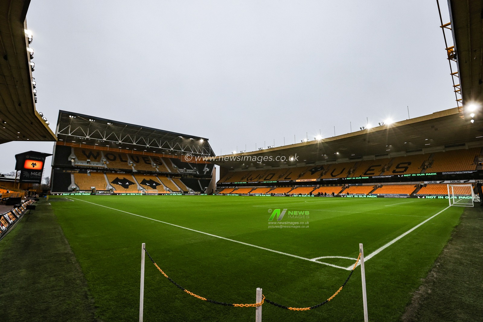 A general view of Molineux ahead of the Premier League match Wolverhampton Wanderers vs Newcastle United at Molineux, Wolverhampton, United Kingdom, 18th January 2026

(Photo by Alfie Cosgrove/News Images)