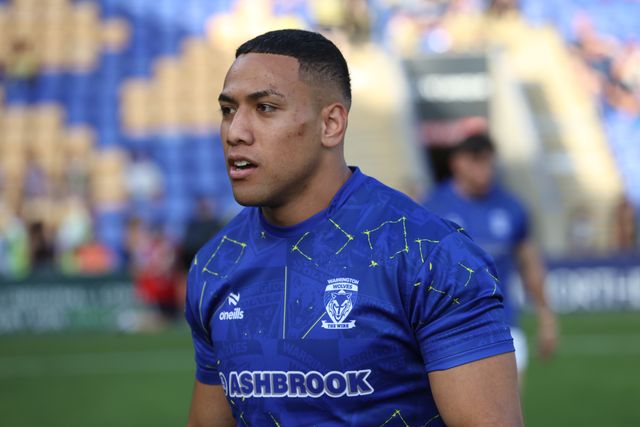 Albert Hopoate of Warrington Wolves in the pre-game warm up during the Betfred Super League round 16 match Warrington Wolves vs Catalans Dragons at The Halliwell Jones Stadium, Warrington, United Kingdom on 25 June 2026

(Photo by Alfie Cosgrove/News Images)
