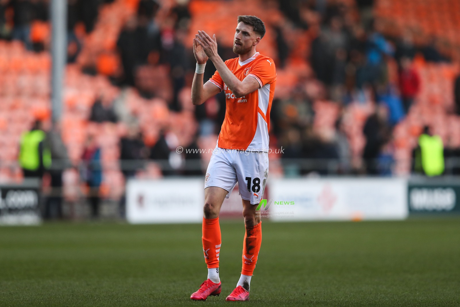 Jake Beesley of Blackpool applauds the home fans after the Sky Bet League 1 match Blackpool vs Crawley Town at Bloomfield Road, Blackpool, United Kingdom, 22nd February 2025

(Photo by Gareth Evans/News Images)