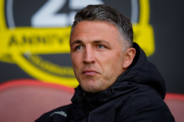  Warrington Wolves manager Sam Burgess looks on during the Betfred Super League round 14 match St Helens vs Warrington Wolves at The BrewDog Stadium, St Helens, United Kingdom on 11 June 2026

(Photo by Maynard Manyowa/News Images)