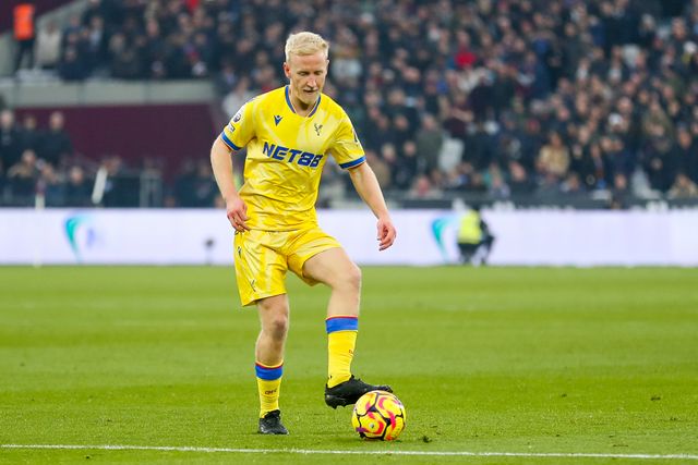 Will Hughes of Crystal Palace passes the ball during the Premier League match West Ham United vs Crystal Palace at London Stadium, London, United Kingdom, 18th January 2025

(Photo by Izzy Poles/News Images)