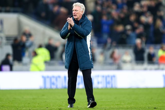 David Moyes manager of Everton claps fans after 3-0 win after the Premier League match Everton vs Chelsea at Hill Dickinson Stadium, Liverpool, United Kingdom on 21 March 2026

(Photo by Jorge Horsted/News Images)