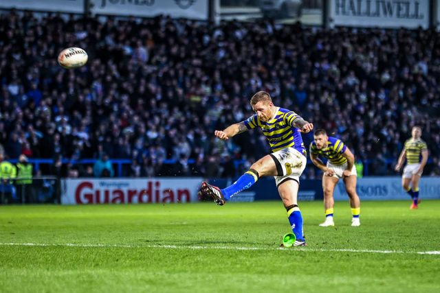 Marc Sneyd of Warrington Wolves scores a penalty during the Betfred Super League Round 3 match Warrington Wolves vs Wakefield Trinity at The Halliwell Jones Stadium, Warrington, United Kingdom on 28 February 2026

(Photo by Alfie Cosgrove/News Images)