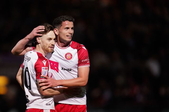 Dan Kemp of Stevenage and Jordan Houghton of Stevenage celebrate crucial 1-0 win during the Sky Bet League One match Stevenage vs Barnsley at Lamex Stadium, Stevenage, United Kingdom on 21st April 2026

(Photo by Harvey Murphy/News Images)