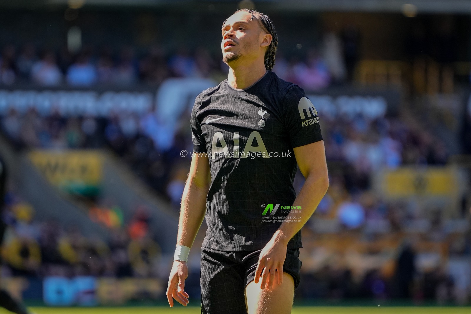 Xavi Simons of Tottenham Hotspur controls the ball  during the Premier League match Wolverhampton Wanderers vs Tottenham Hotspur at Molineux, Wolverhampton, United Kingdom on 25 April 2026

(Photo by Maynard Manyowa/News Images)