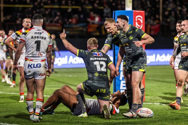 James McDonnell of Leeds Rhinos celebrates his try during the Betfred Super League round 7 match Bradford Bulls vs Leeds Rhinos at Odsal Stadium, Bradford, United Kingdom on 03 April 2026

(Photo by Alfie Cosgrove/News Images)