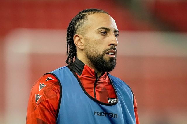 Sorba Thomas of Stoke City in the pregame warmup session  during the Sky Bet Championship match Stoke City vs Oxford United at Bet365 Stadium, Stoke On Trent, United Kingdom on 25 February 2026

(Photo by Maynard Manyowa/News Images)