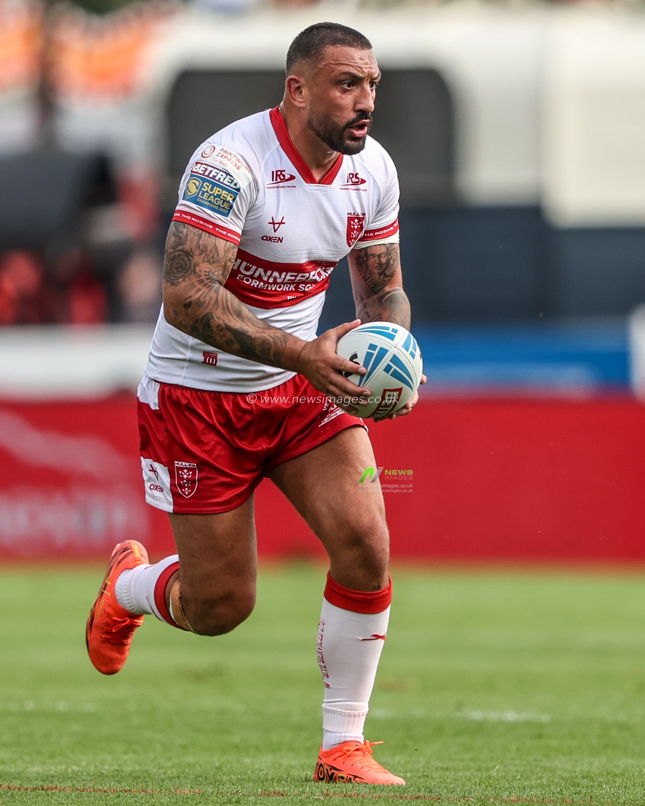 Elliot Minchella of Hull KR in action during the Betfred Super League round 18 match Hull KR vs Wakefield Trinity at Sewell Group Craven Park, Hull, United Kingdom on 11 July 2026

(Photo by Alfie Cosgrove/News Images)