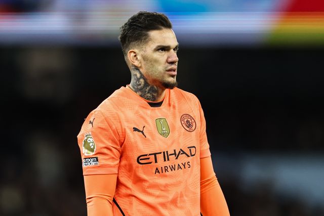 Ederson of Manchester City during the Premier League match Manchester City vs Leicester City at Etihad Stadium, Manchester, United Kingdom, 2nd April 2025

(Photo by Mark Cosgrove/News Images)