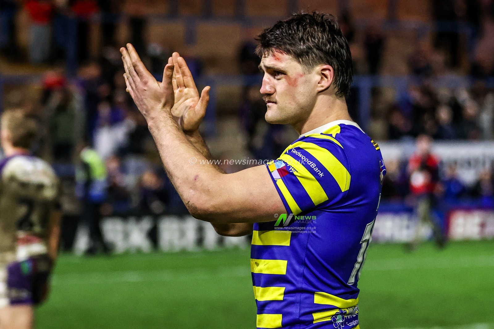 Jordy Crowther of Warrington Wolves applauds the fans after the game during the Betfred Super League Round 3 match Warrington Wolves vs Wakefield Trinity at The Halliwell Jones Stadium, Warrington, United Kingdom on 28 February 2026

(Photo by Alfie Cosgrove/News Images)