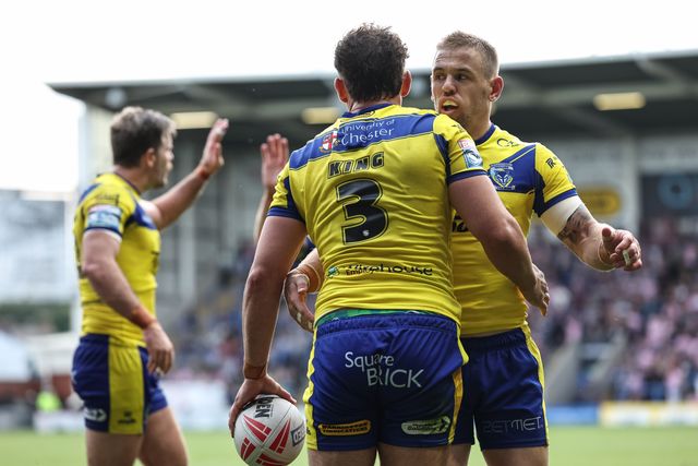 Toby King of Warrington Wolves celebrates his try during the Betfred Super League Round 25 match Warrington Wolves vs Leigh Leopards at Halliwell Jones Stadium, Warrington, United Kingdom, 6th September 2025

(Photo by Mark Cosgrove/News Images)