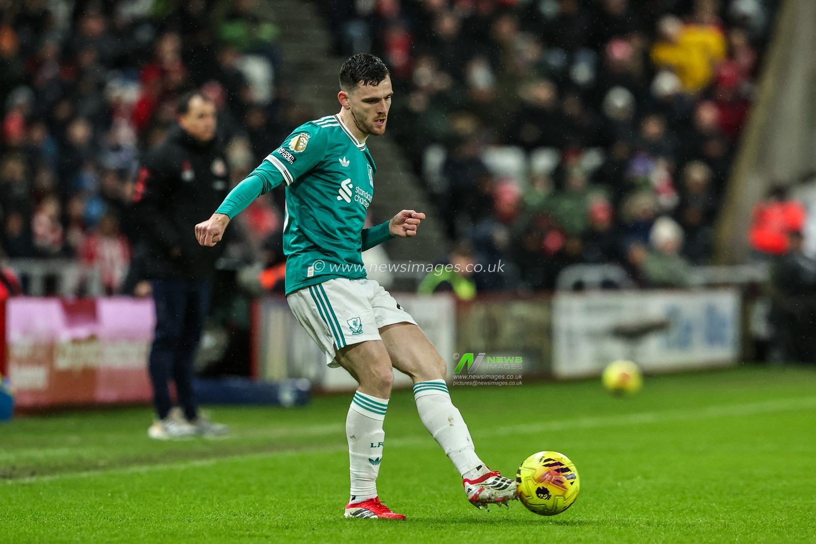 Andrew Robertson of Liverpool passes the ball during the Premier League match Sunderland vs Liverpool at Stadium Of Light, Sunderland, United Kingdom on 11 February 2026

(Photo by Alfie Cosgrove/News Images)