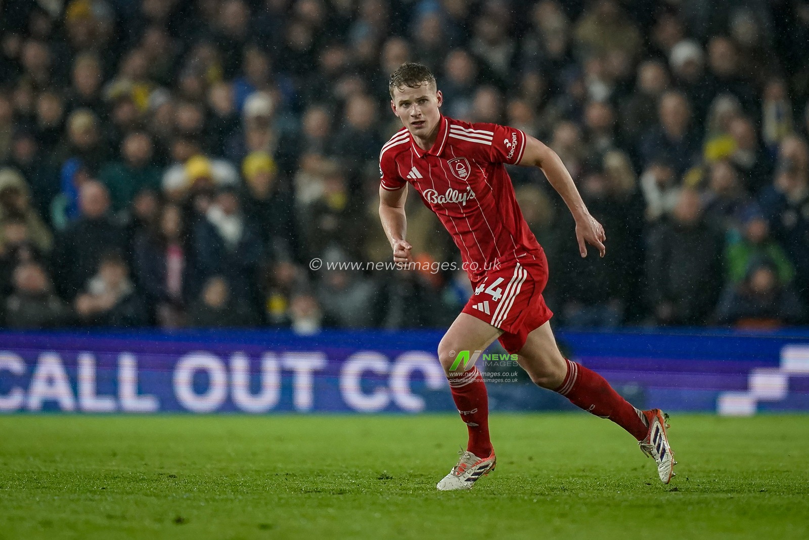 Zach Abbott of Nottingham Forest during the Premier League match Leeds United vs Nottingham Forest at Elland Road, Leeds, United Kingdom on 06 February 2026

(Photo by Maynard Manyowa/News Images)