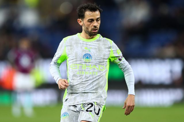 Bernardo Silva of Manchester City during the Premier League match Burnley vs Manchester City at Turf Moor, Burnley, United Kingdom on 22 April 2026

(Photo by Jorge Horsted/News Images)