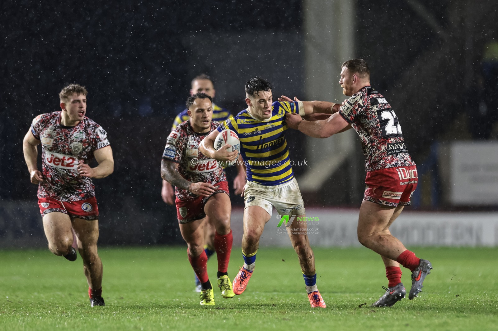 Josh Thewlis of Warrington Wolves in action during the Pre Season match Warrington Wolves vs Leigh Leopards at Halliwell Jones Stadium, Warrington, United Kingdom, 30th January 2026

(Photo by Mark Cosgrove/News Images)