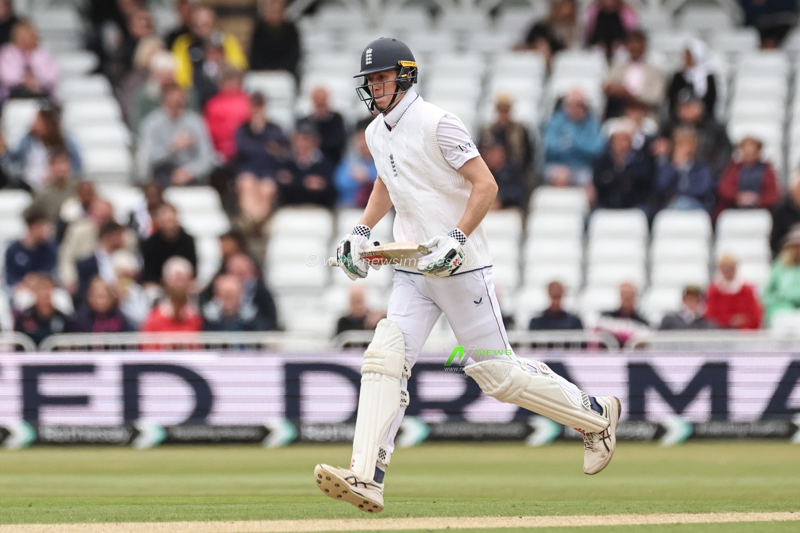 Zak Crawley of England makes one run during the Rothesay Test Match Day 1 England vs Zimbabwe at Trent Bridge, Nottingham, United Kingdom, 22nd May 2025

(Photo by Mark Cosgrove/News Images)