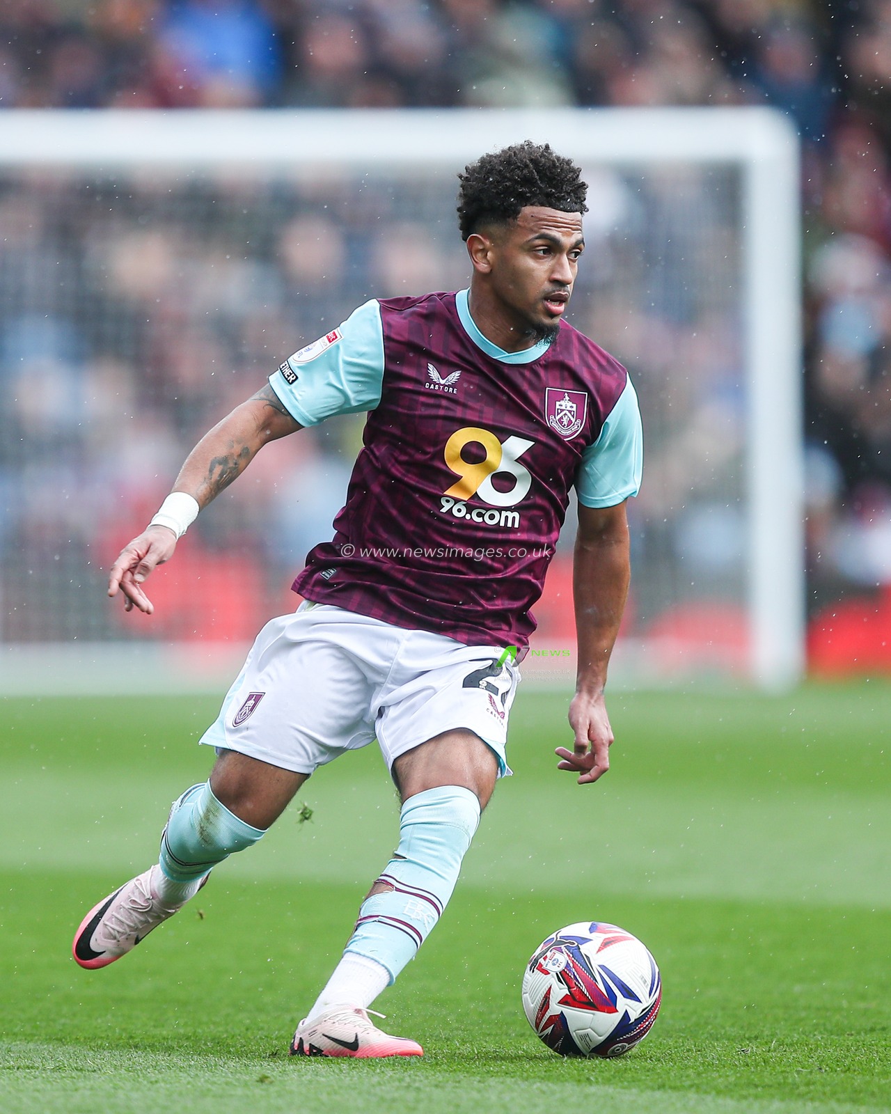 Marcus Edwards of Burnley with ball at his feet during the Sky Bet Championship match Burnley vs Bristol City at Turf Moor, Burnley, United Kingdom, 29th March 2025

(Photo by Jorge Horsted/News Images)