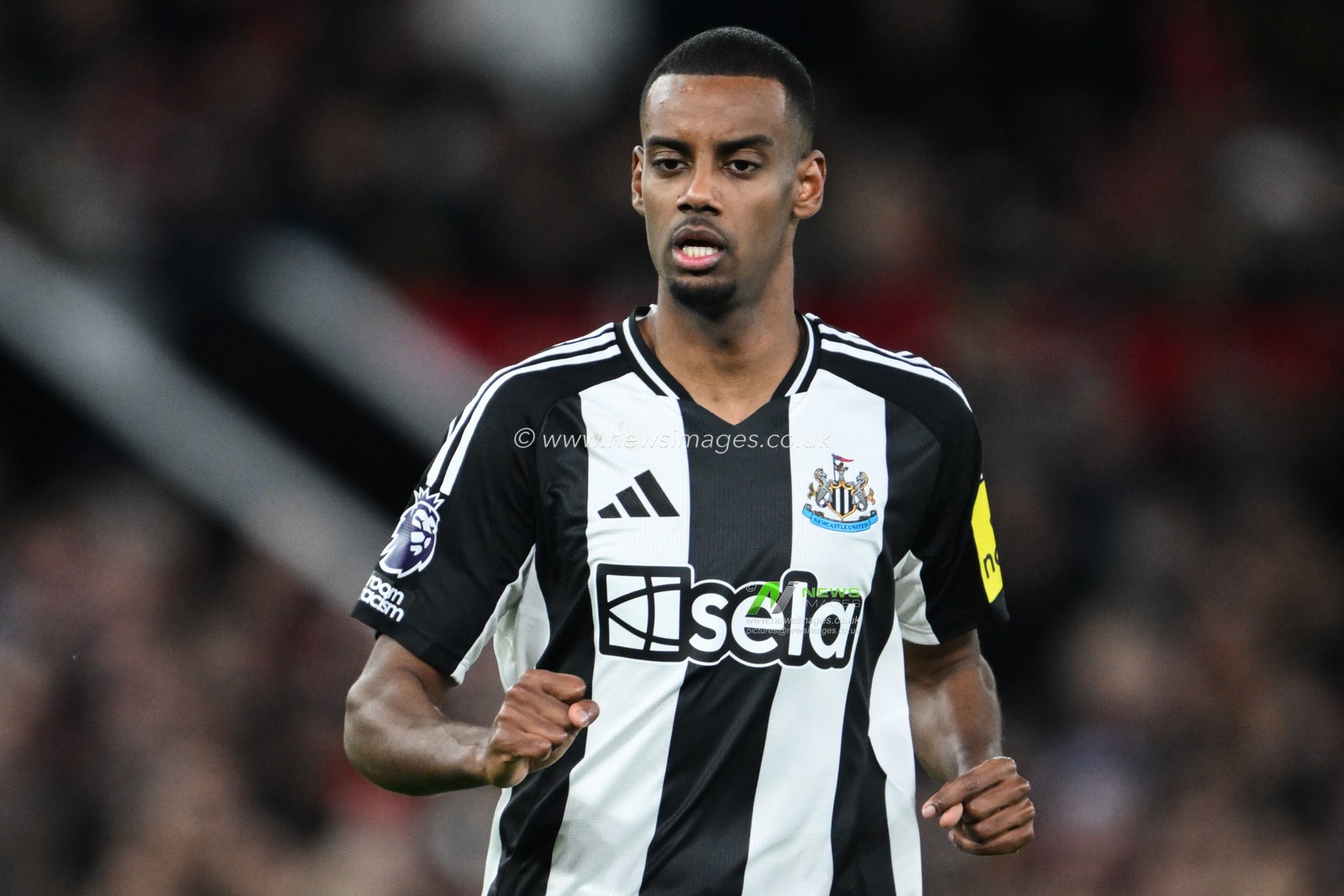 Goalscorer of his teams first goal Alexander Isak of Newcastle United during the Premier League match Manchester United vs Newcastle United at Old Trafford, Manchester, United Kingdom, 30th December 2024

(Photo by Craig Thomas/News Images)